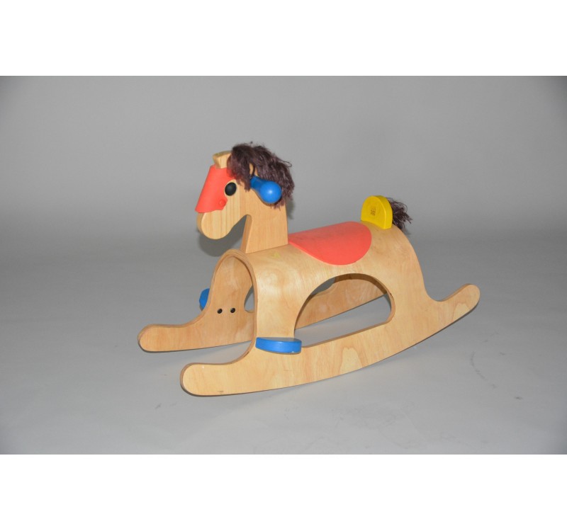 MATERIAL OCASION -caballo madera colorines